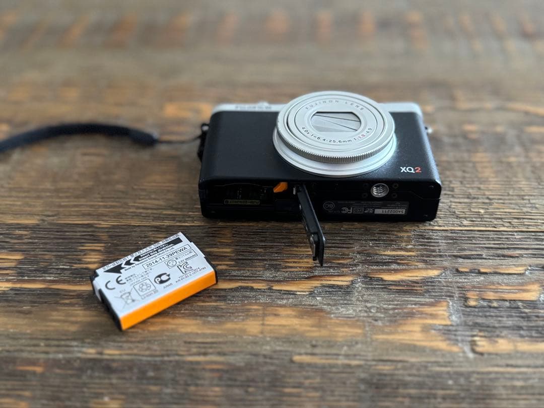 eee　元箱 美品 FUJIFILM 富士フイルム XQ2