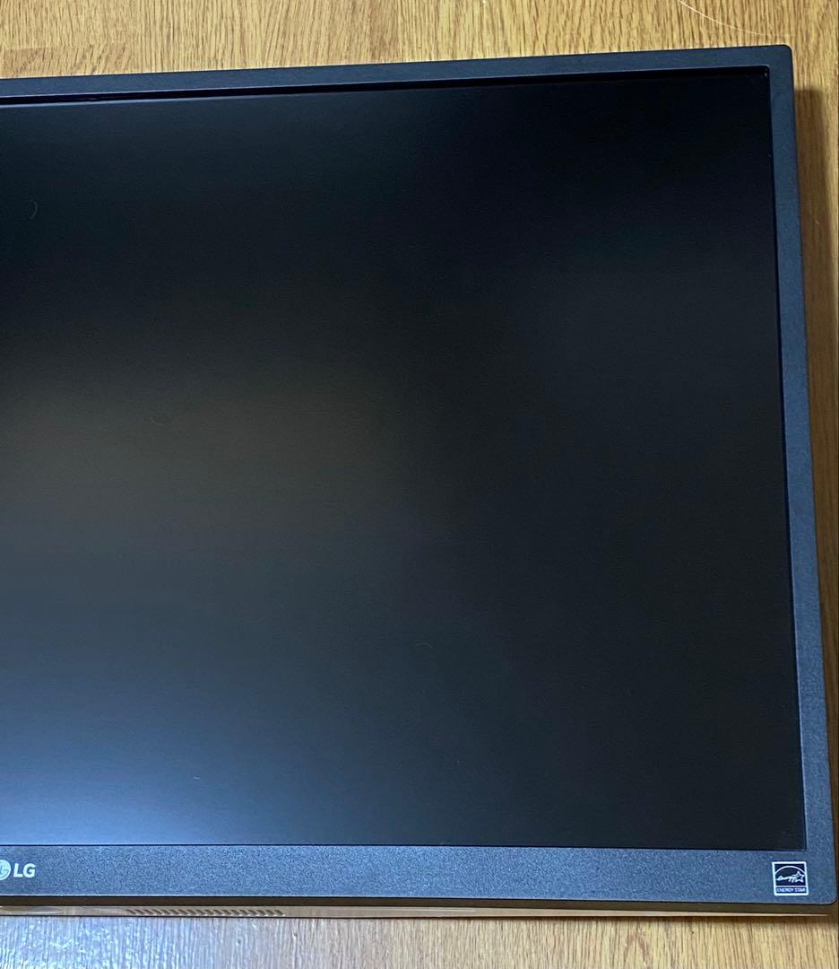 LG 27UL550-W 27インチIPS 4Kモニター