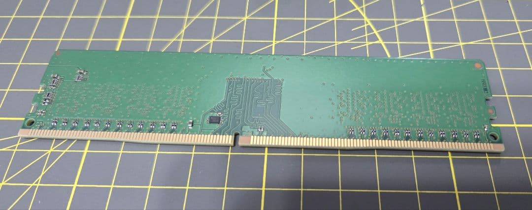 デスクトップ用DDR4メモリ PC4-2666V Micron 8GB×14枚