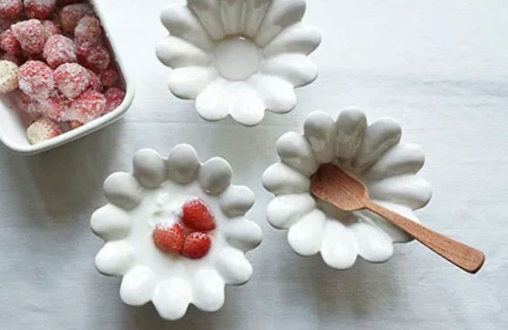 【完売品】よしざわ窯 白いマーガレット小鉢 5枚セット 花型 ナチュラル食器