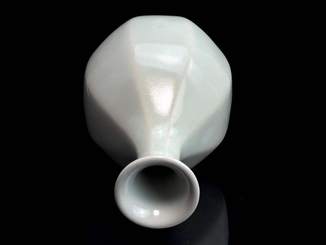 【未使用】益子焼 名工【瀧田項一】作 白磁輪挿 共箱 C−2842