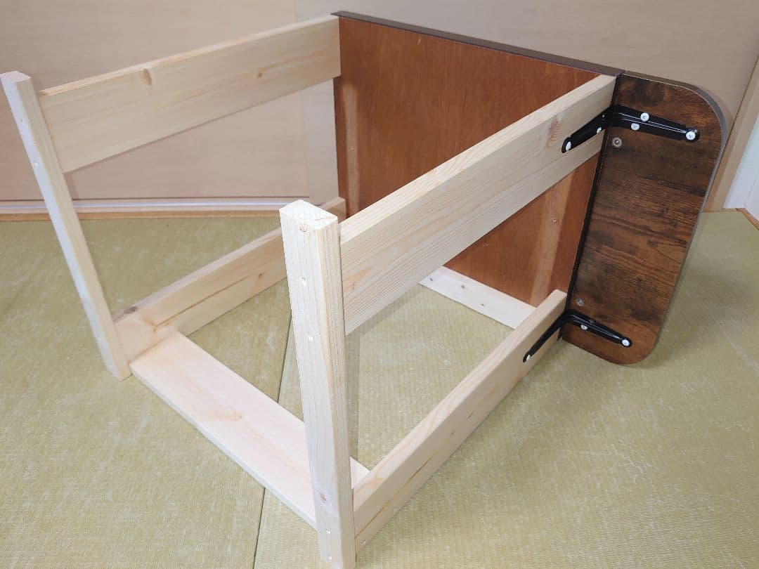 【累積177台目】パチスロを置く台（1台用シンプルスタンド）★右側に棚板付き②