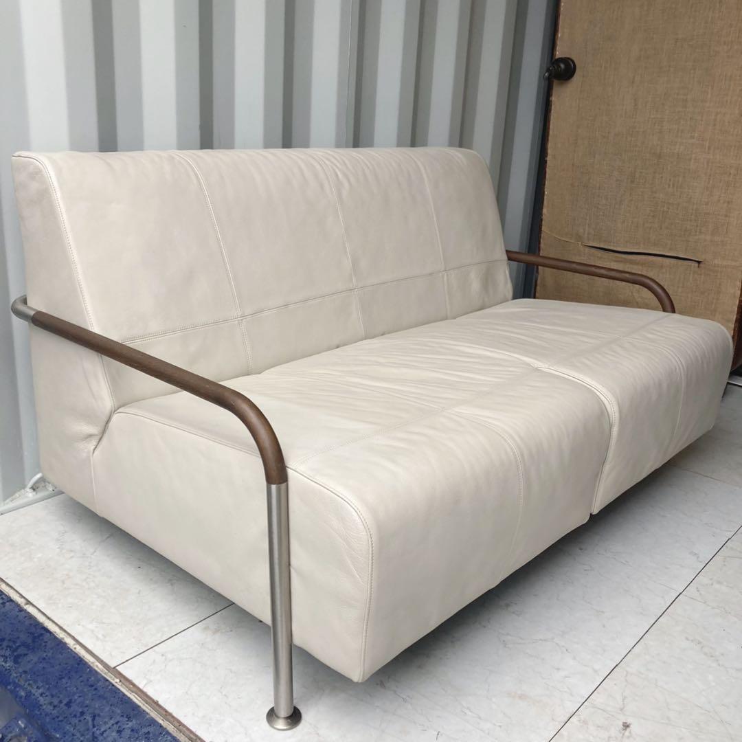 取付無料！NATUZZI ナツッジ イタリア製総本革 ホワイトインテリアソファ✨