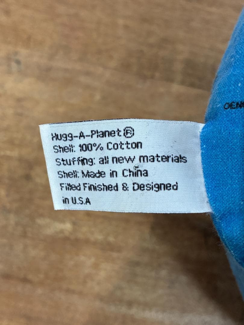 HUGG A PLANET　地球儀クッション　EARTH STUFFED TOY