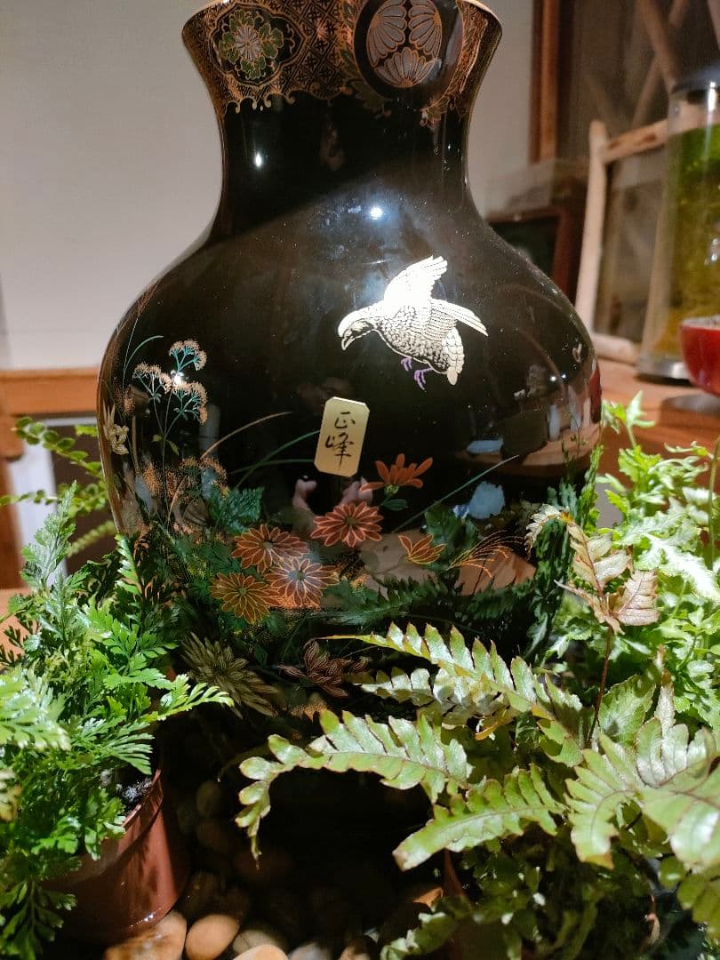 自作苔リング観葉植物＋花瓶（美濃焼　山治陶苑　正峯窯）で床の間に癒しを