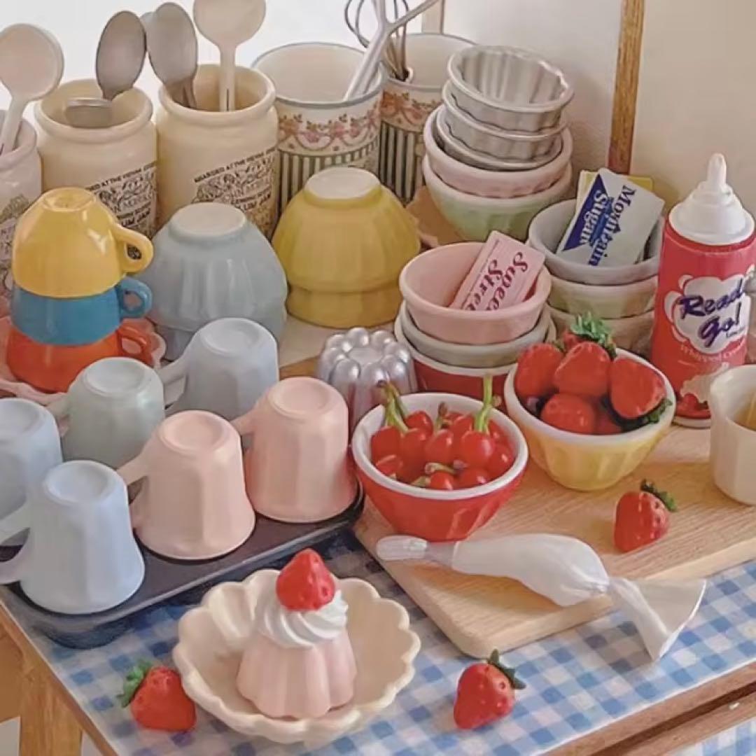 ミニチュアキッチン雑貨　スイートプリン　全4種セット　ドールハウス　スイーツ