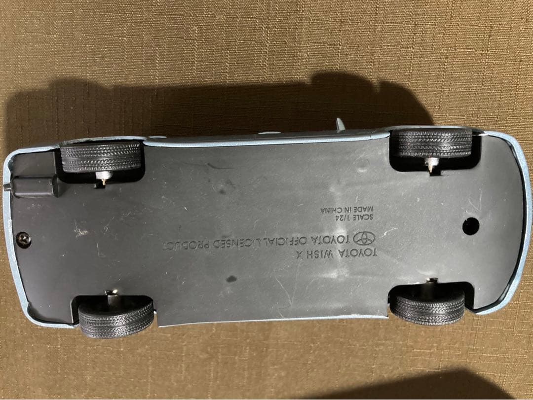 トヨタ ウィッシュ WISH　カラーサンプル　ミニカー　非売品　箱付き
