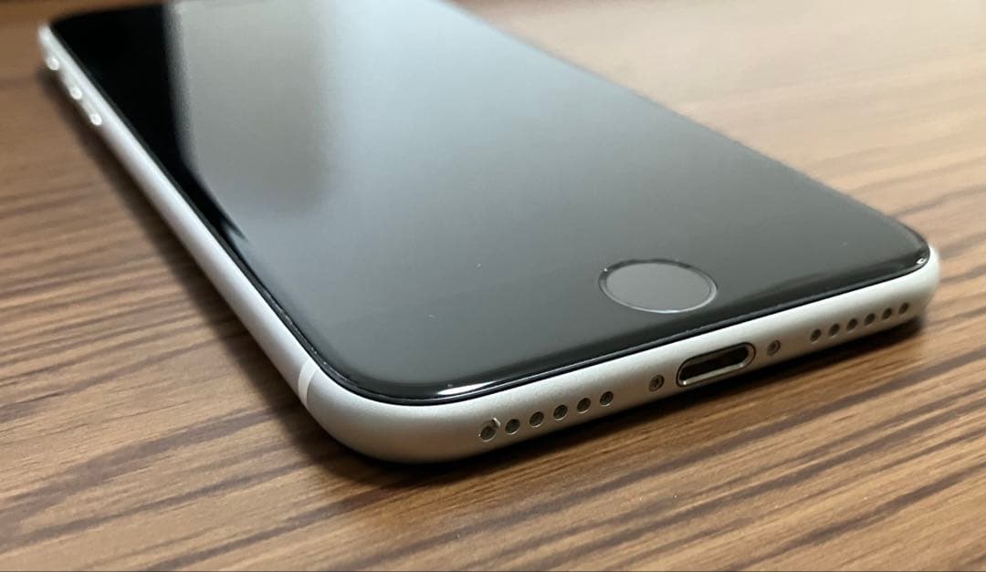 Apple iPhone SE (第2世代) 64GB ホワイト 本体