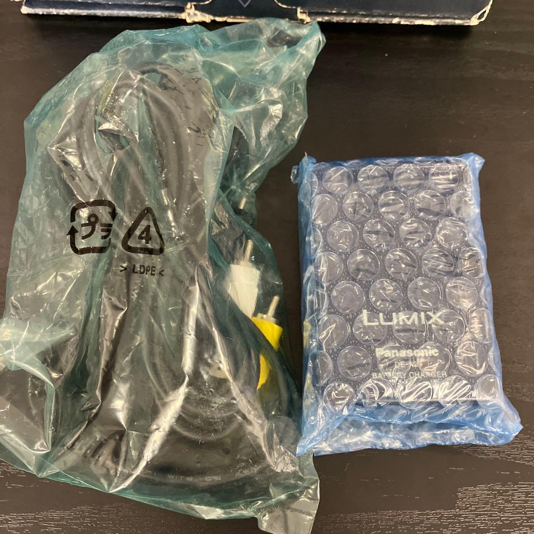 Panasonic LUMIX FX37 10メガピクセル　ピンク