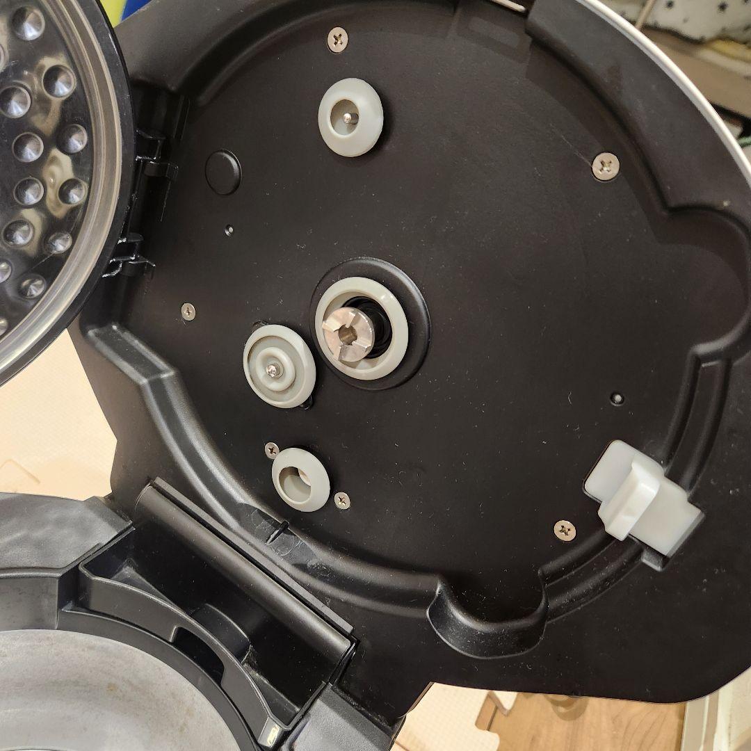 2022年製 SHARP ホットクック 1.6 ホワイト KN-HW16G-W