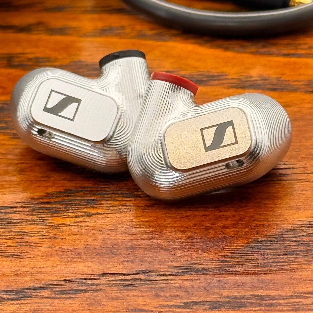 Sennheiser IE900 本体／専用ケース付き／高音質IEM