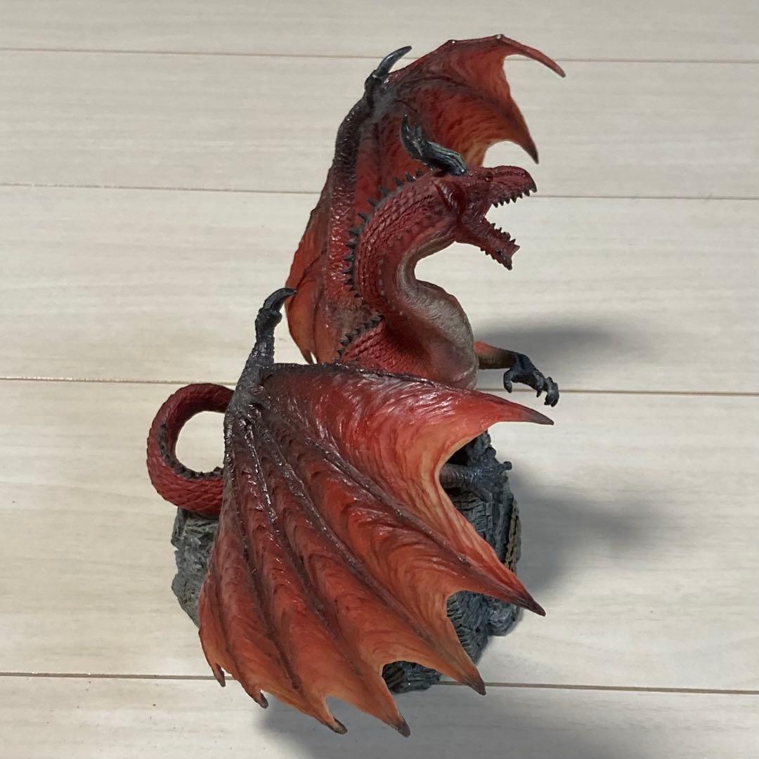 ドラゴンズドグマ スタチュー フィギュア