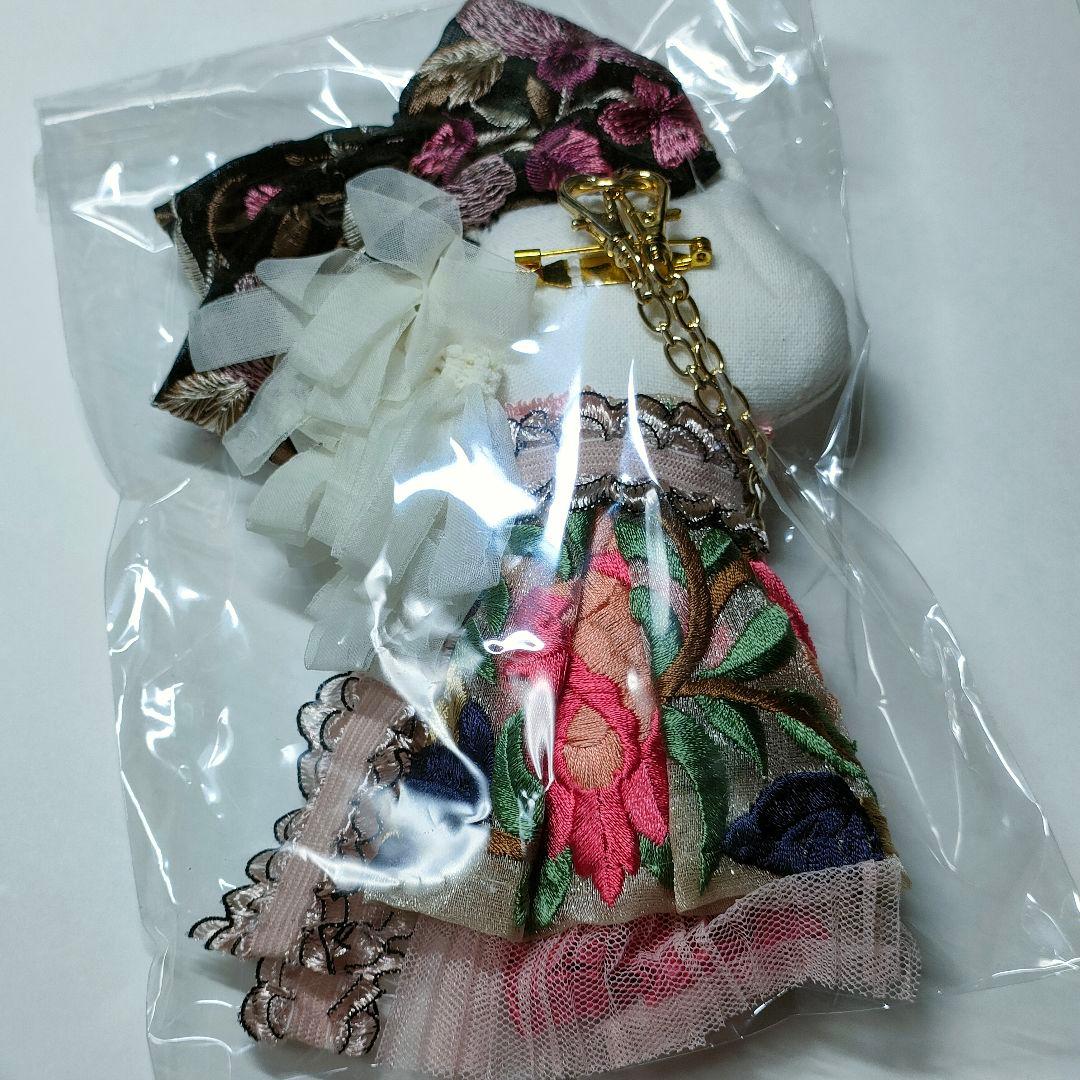 上村久美　猫の人形gazet（ガゼット）着物 大きいサイズバッグチャーム　ねこ