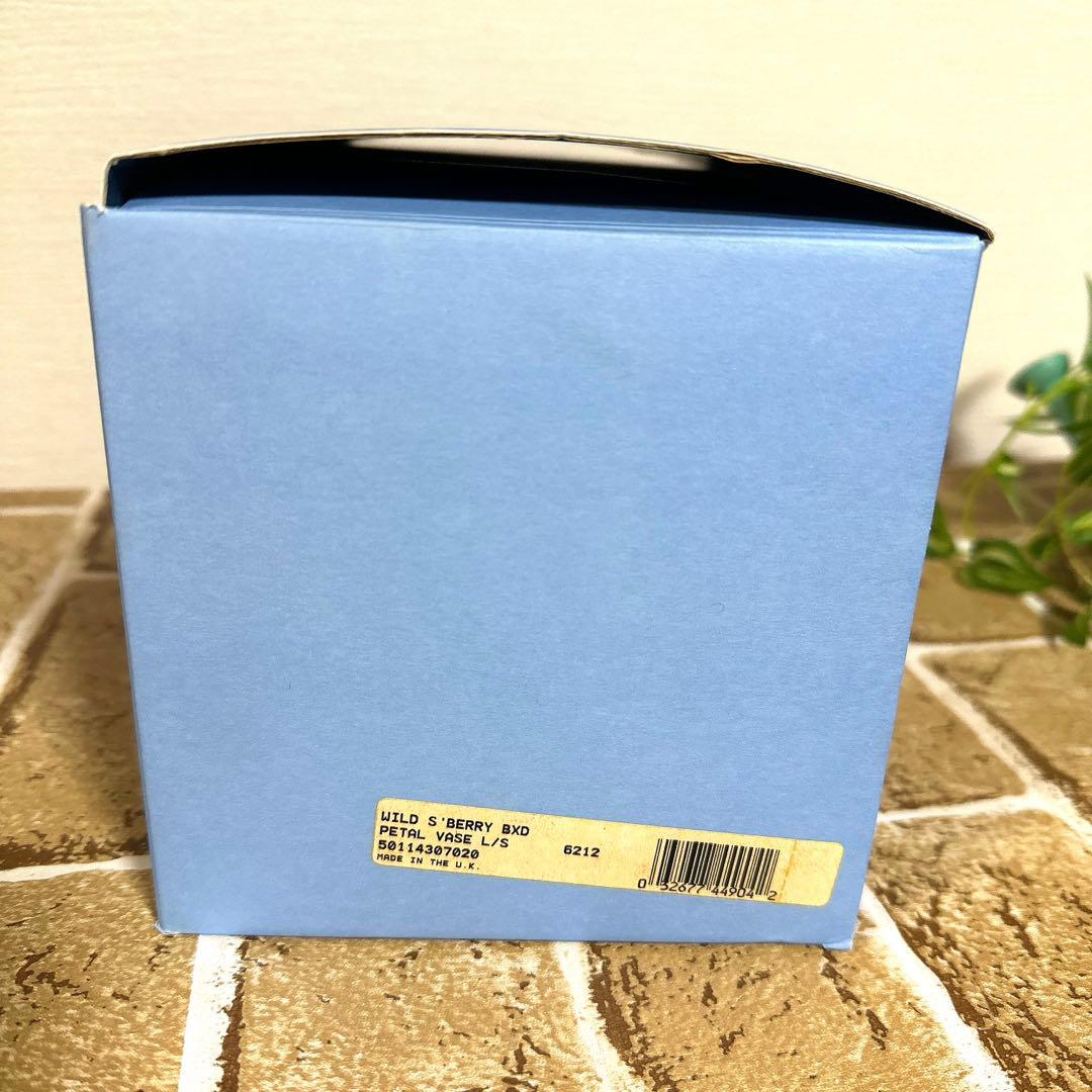 ウェッジウッド　ワイルドストロベリー　花瓶