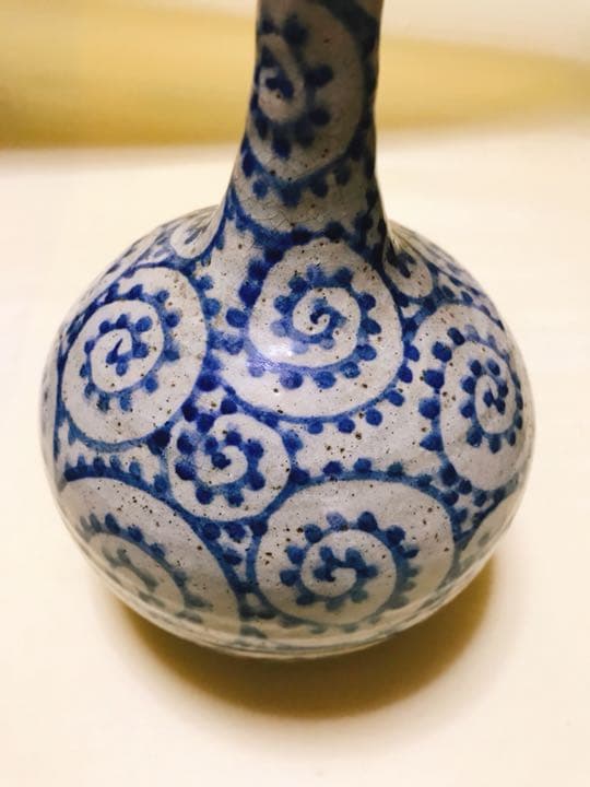 江户时期物品。たこ唐草の壺。花瓶。
