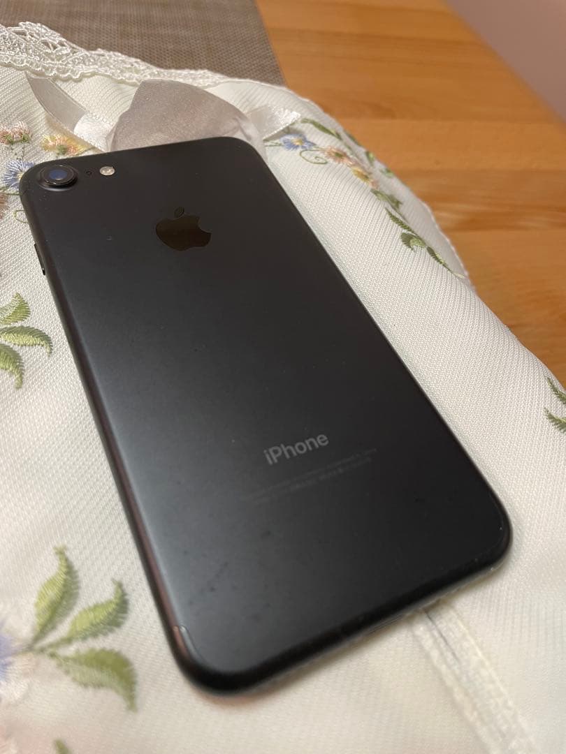 Apple iPhone 7 ブラック 128G