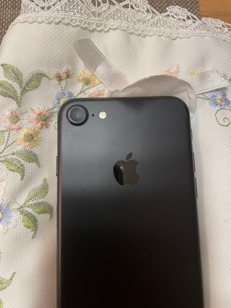 Apple iPhone 7 ブラック 128G