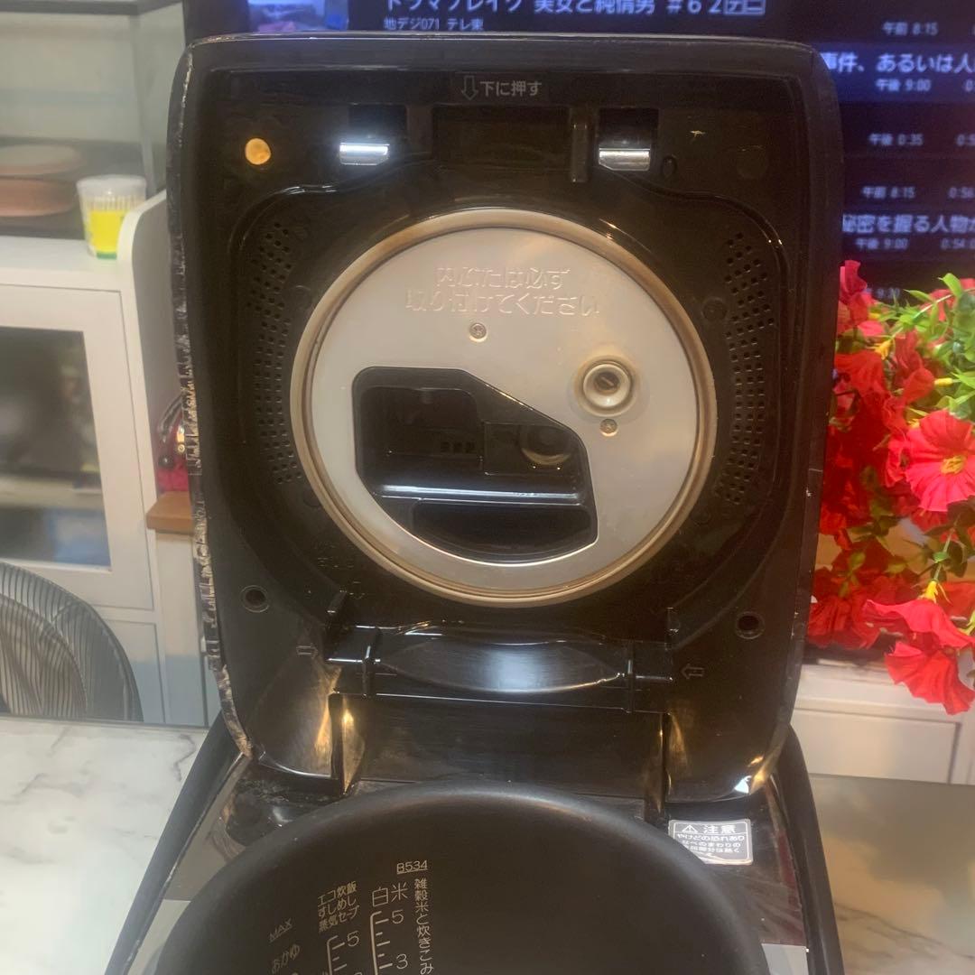 激安■象印炎舞炊き 圧力IH炊飯ジャー　NW-KB10型　5.5合　2019年■