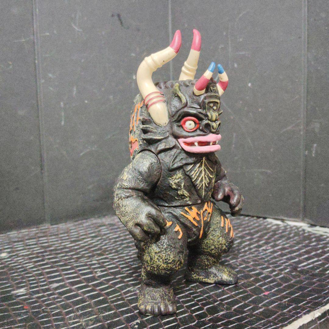 ウルトラ怪獣現行ソフビカプセル怪獣3体セット（ミクラス.アギラ.ウインダム）