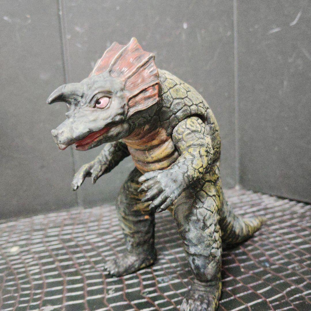 ウルトラ怪獣現行ソフビカプセル怪獣3体セット（ミクラス.アギラ.ウインダム）