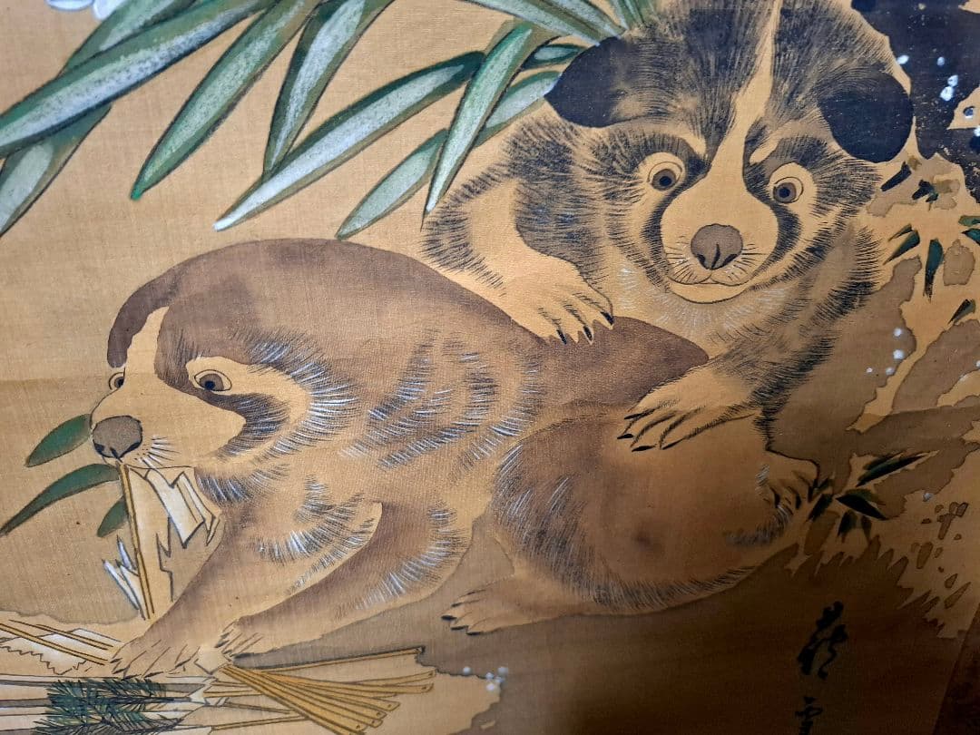 掛け軸　箱書は雪中花鳥図　桐箱