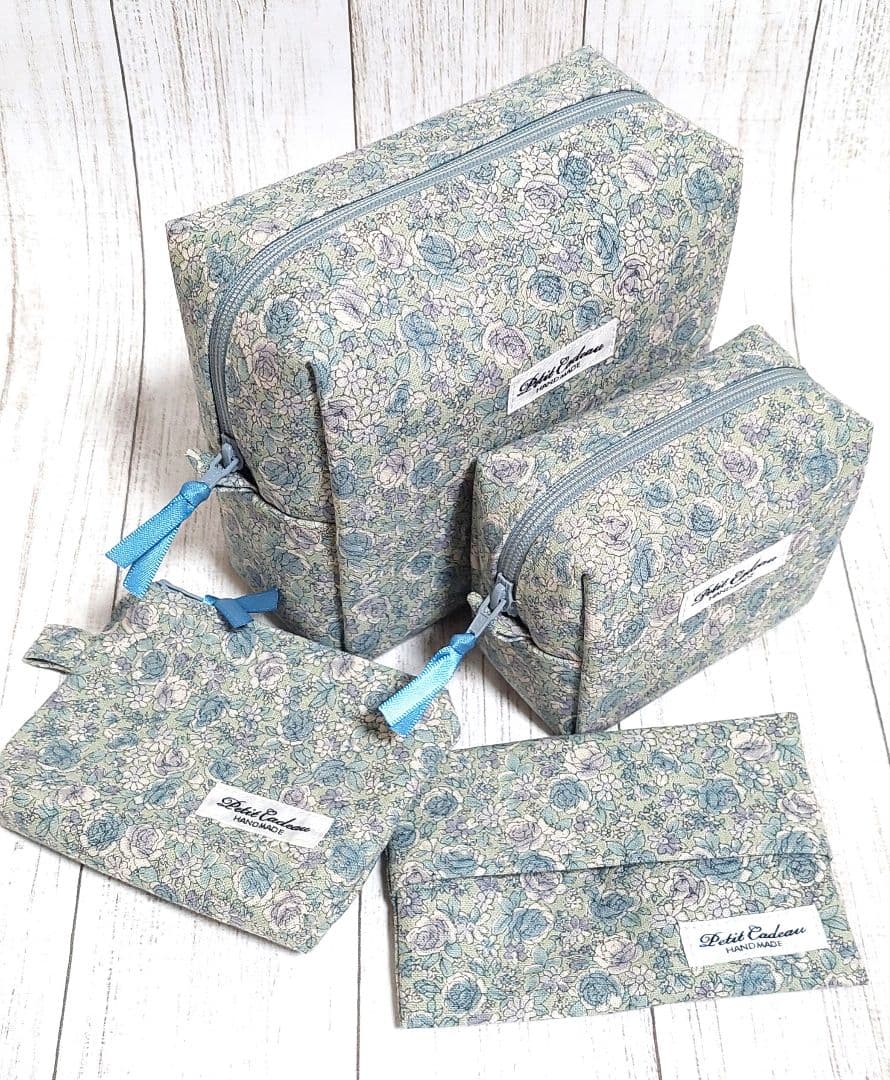 あゆあゆ ✻ ポーチ　ハンドメイド