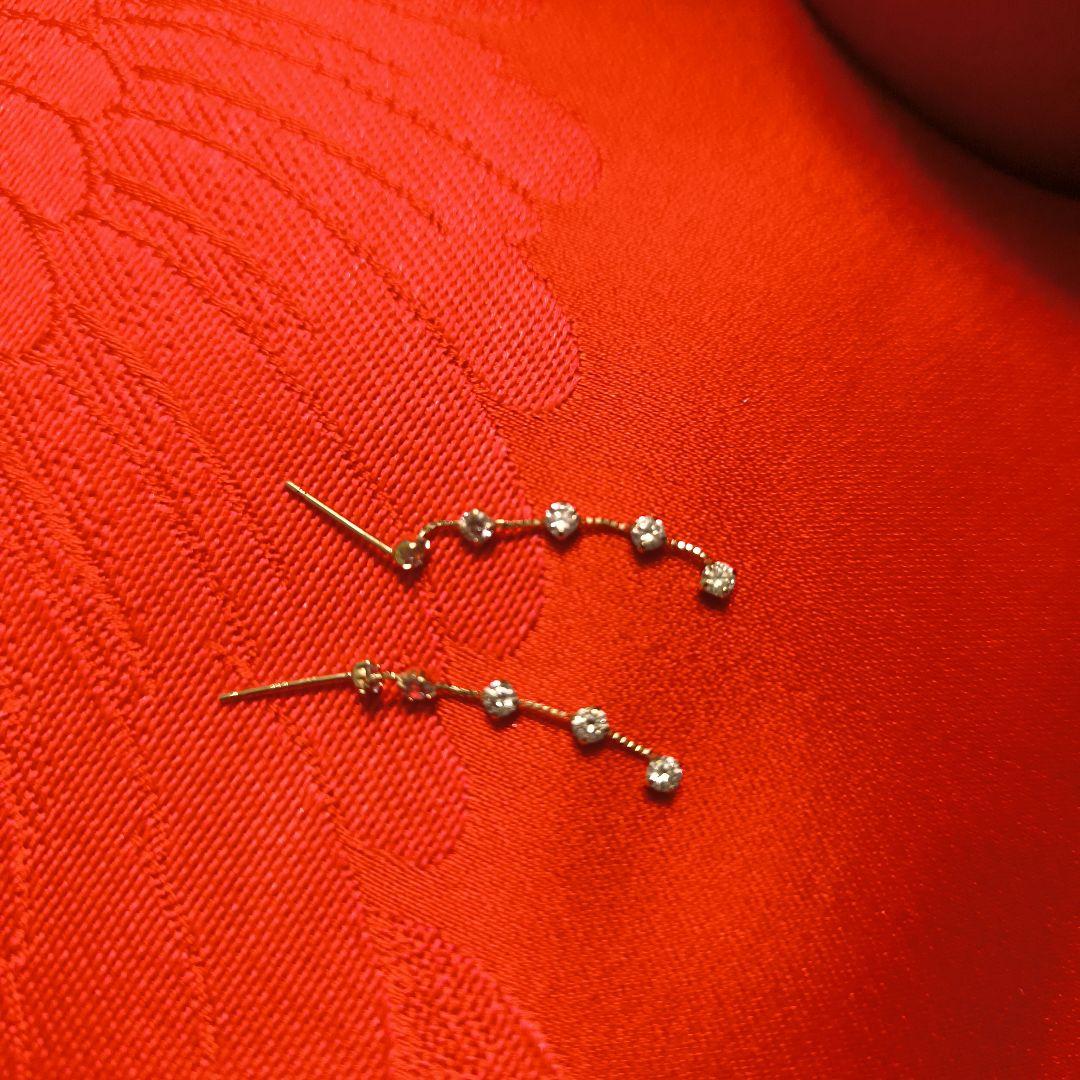 Felicia 925ゴールドダイヤモンド風ロングピアスK18金