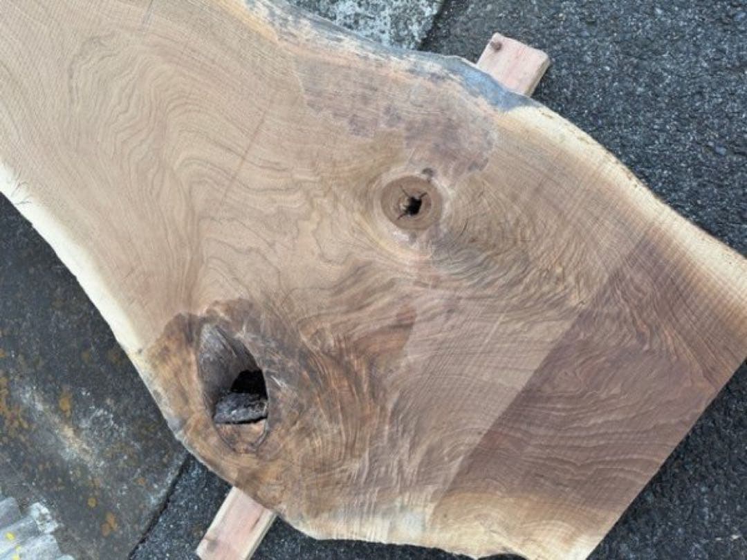 ごんちー送料込ウ文）銘木ブラックウォールナット　杢　テーブルカウンター