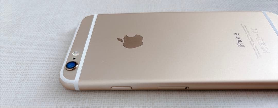【美品】Apple iPhone 6 64GB