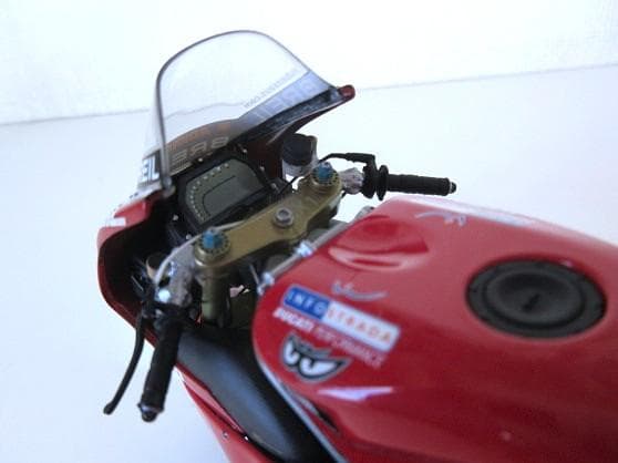 特価 MINICHAMPS (1/12) ドゥカティ 998R