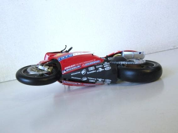 特価 MINICHAMPS (1/12) ドゥカティ 998R