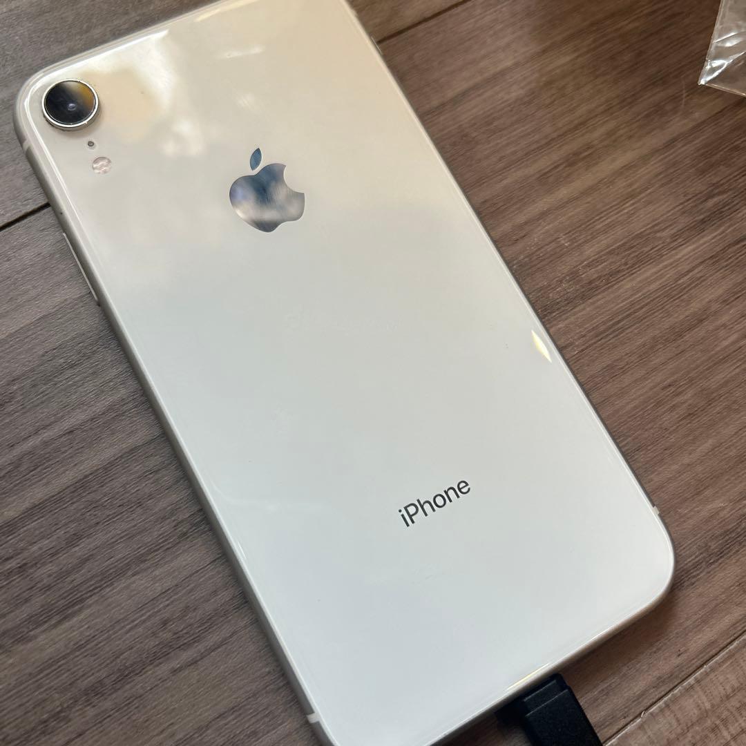 iPhoneXR 128GB本体 SIMフリー ホワイト