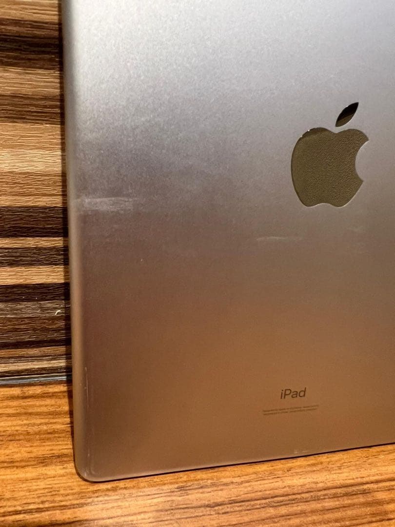 Apple iPad 第8世代　10.2インチ WIFI