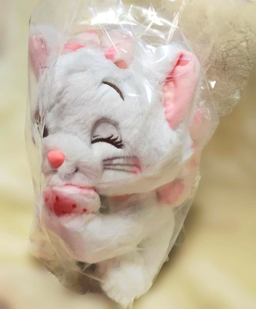 マリー　ぬいぐるみ　苺　イチゴ　いちごの香り　ディズニー　猫の日
