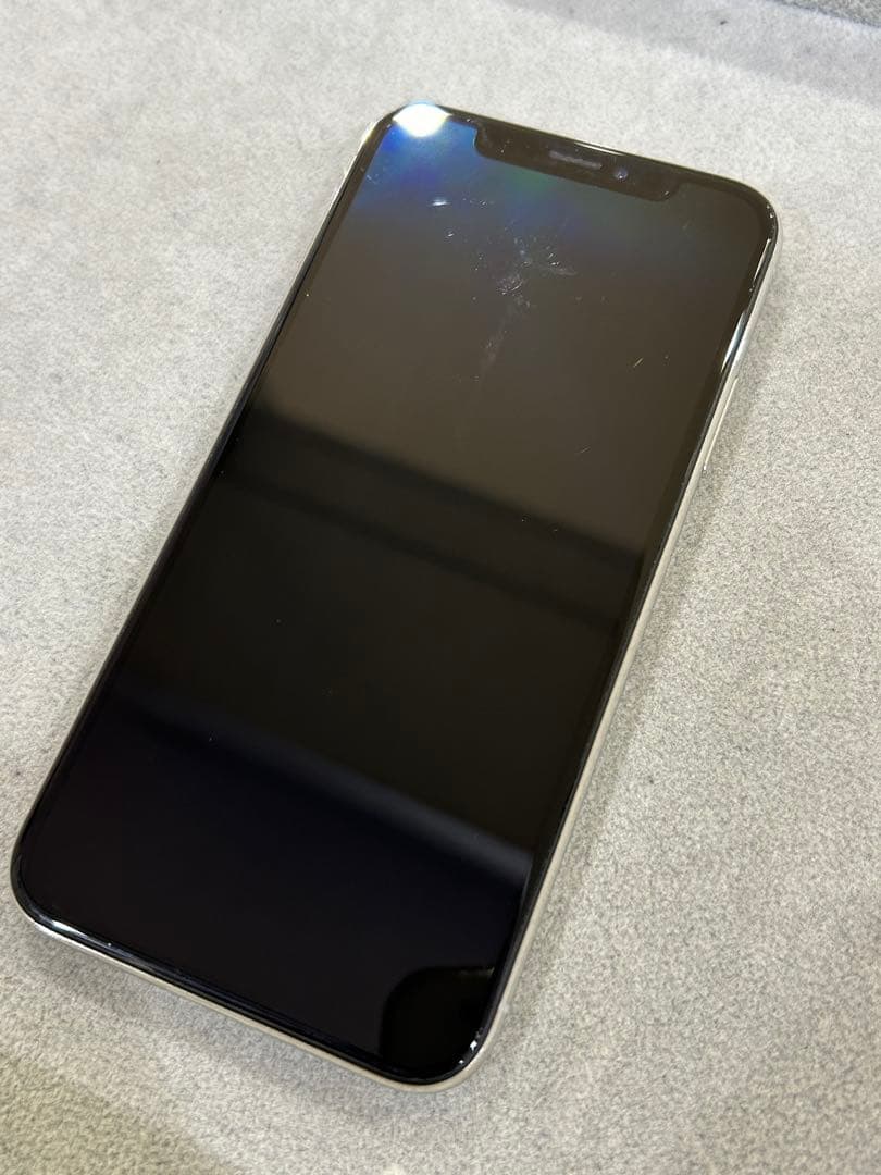 Apple iPhone X 64GB ホワイト