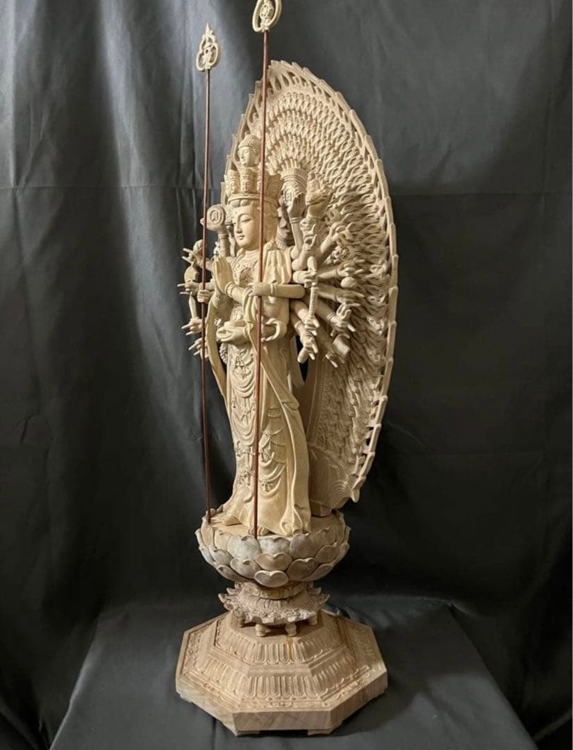 大迫力　高80cm　井波彫刻　仏教工芸品　木彫仏像　千手観音菩薩立像
