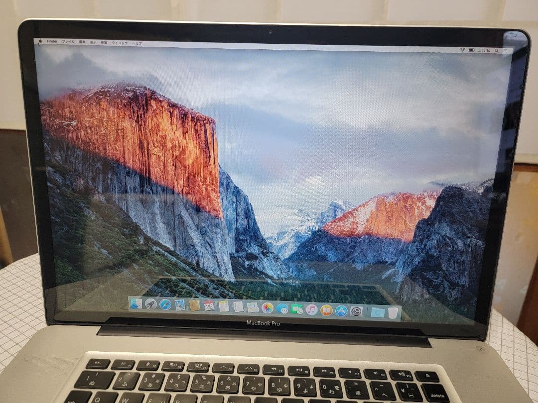 Apple MacBook Pro シルバー