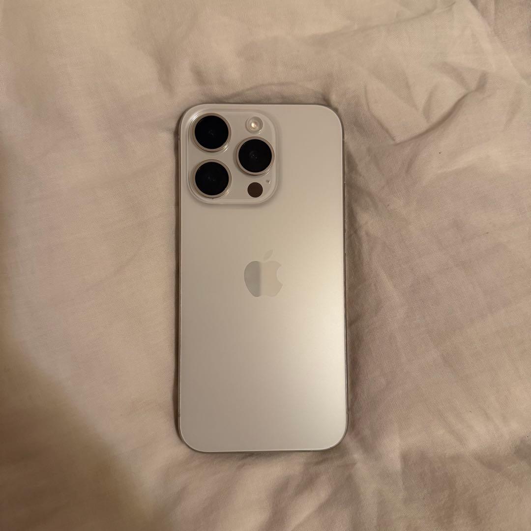 iPhone 15 Pro ホワイトチタニウム 128GB 本体 おまけつき