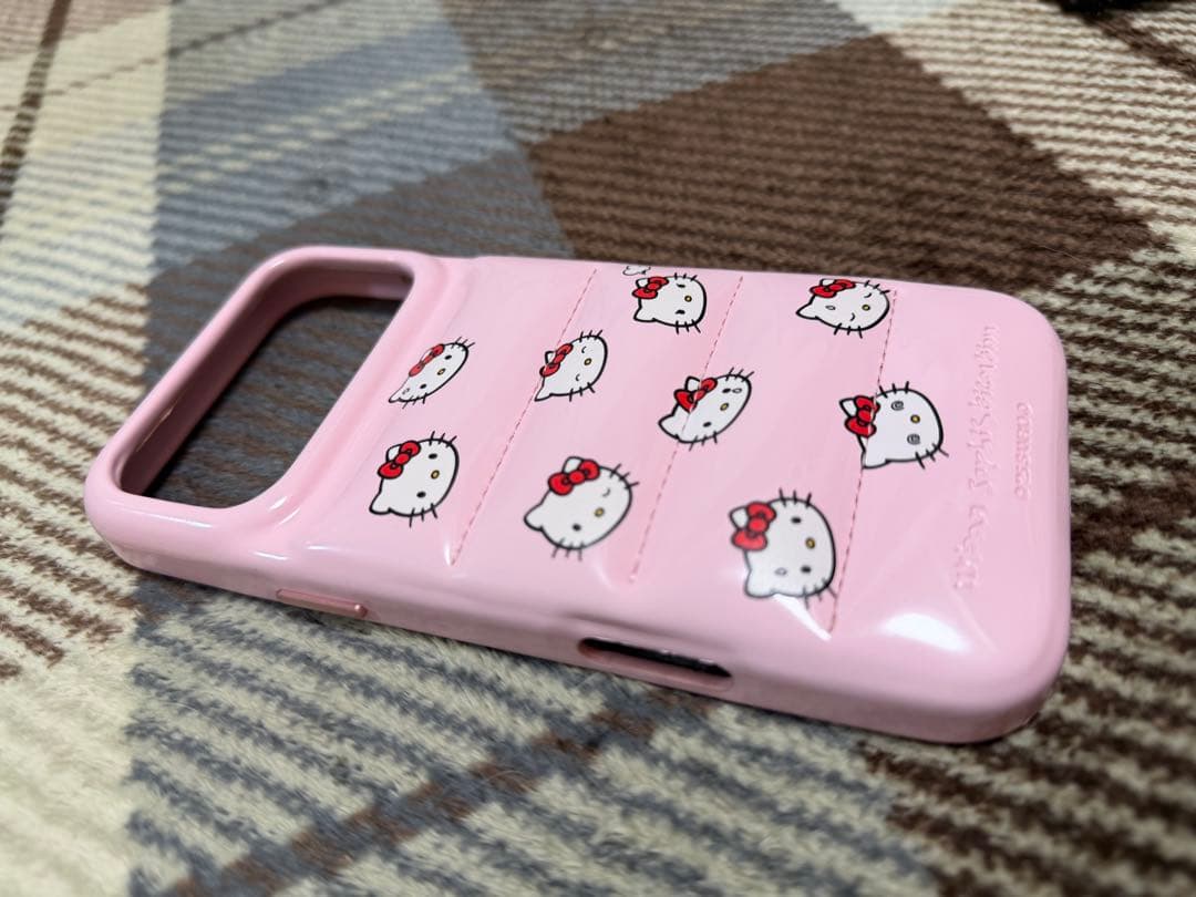 urban sophistication iPhone17 pro maxキティ