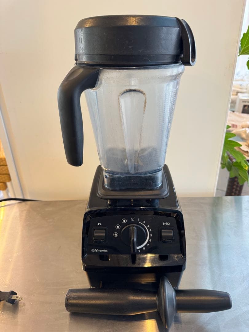 Vitamixブレンダー VM0202A ミキサー 定価約7万円 スムージー