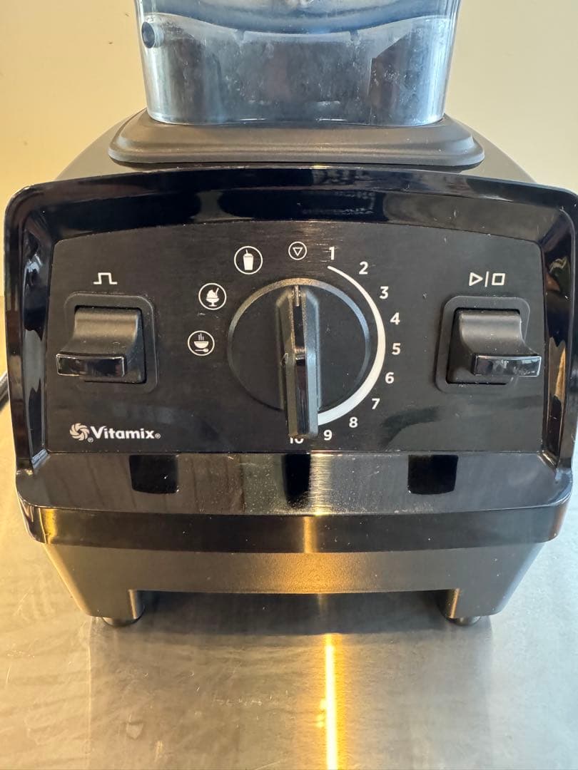 Vitamixブレンダー VM0202A ミキサー 定価約7万円 スムージー