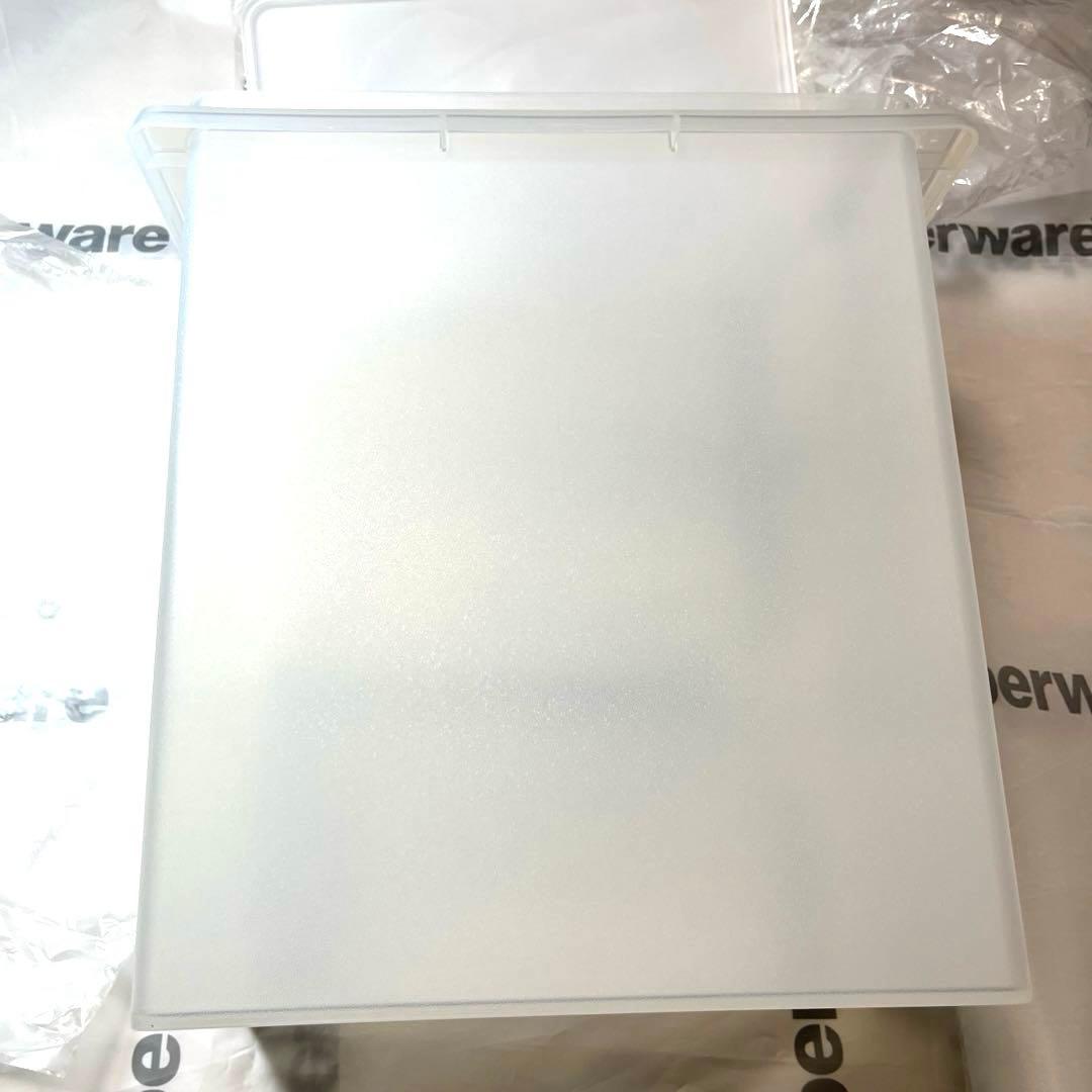 新品未使用　タッパーウェア　10キロキーパー　メルカリ便