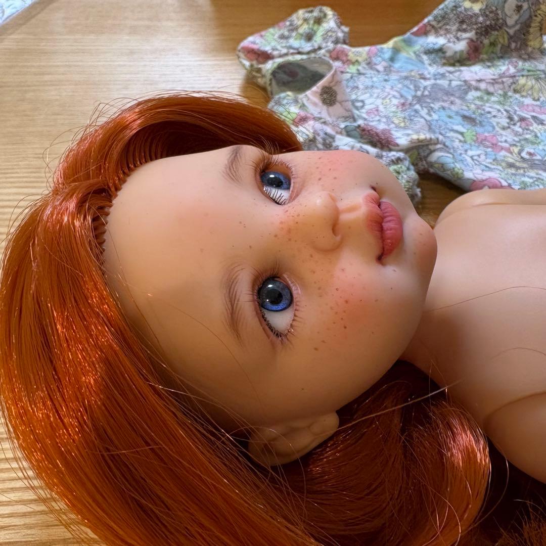 パオラレイナ ドール (お洋服・靴付き)