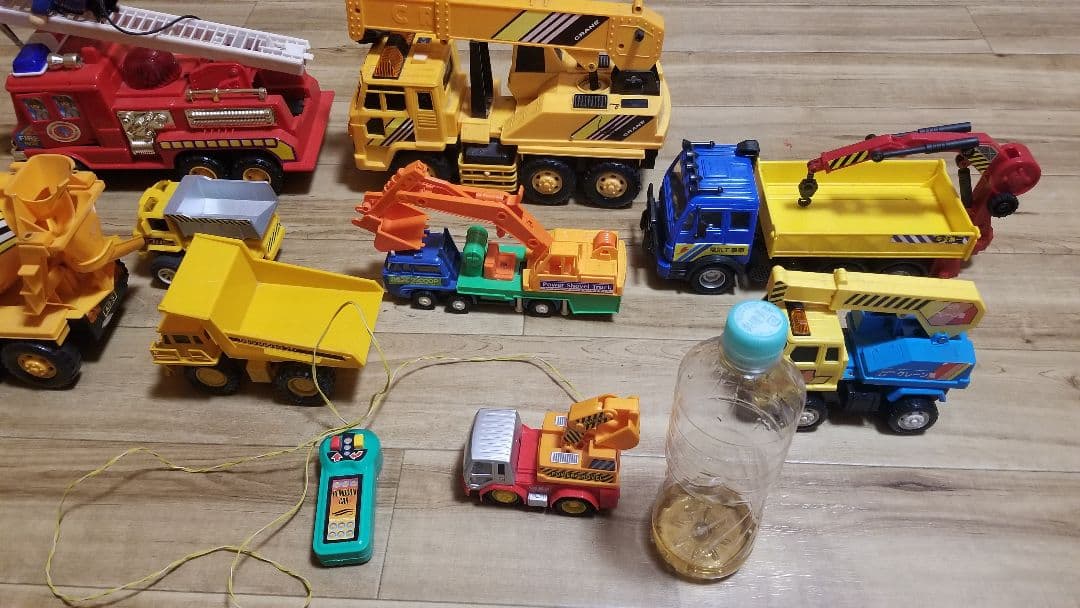 レトロ、希少品★作業車　リモコンクレーン車 大量セット　おもちゃ