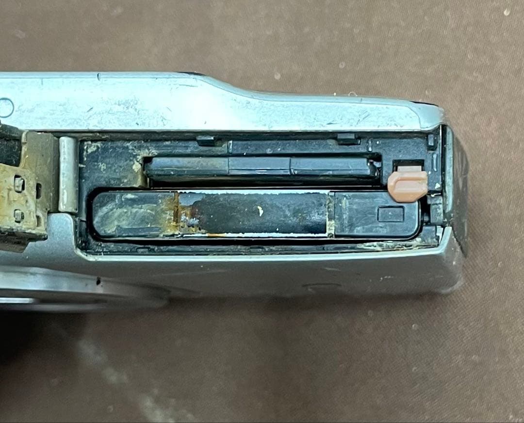 Canon キャノン IXY 200 シルバー