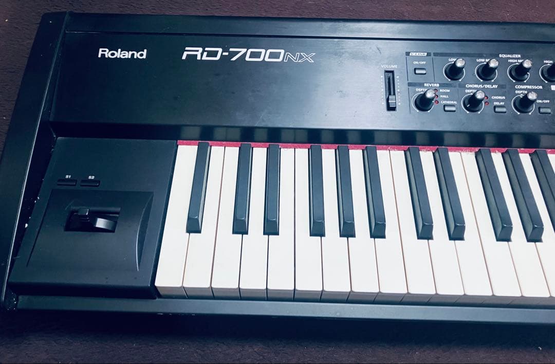 Roland 電子ピアノRD-700NX 相場最安シンセ動作品　プロ仕様概ね美品