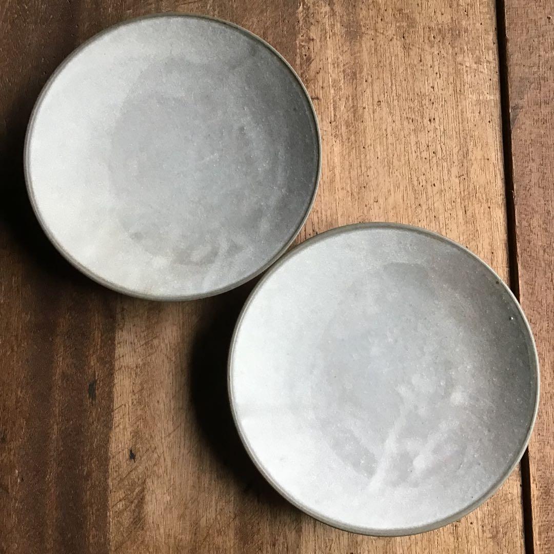 えりんご118です。新品美濃焼　光沢かいらぎ黒渕　平鉢2枚セット他