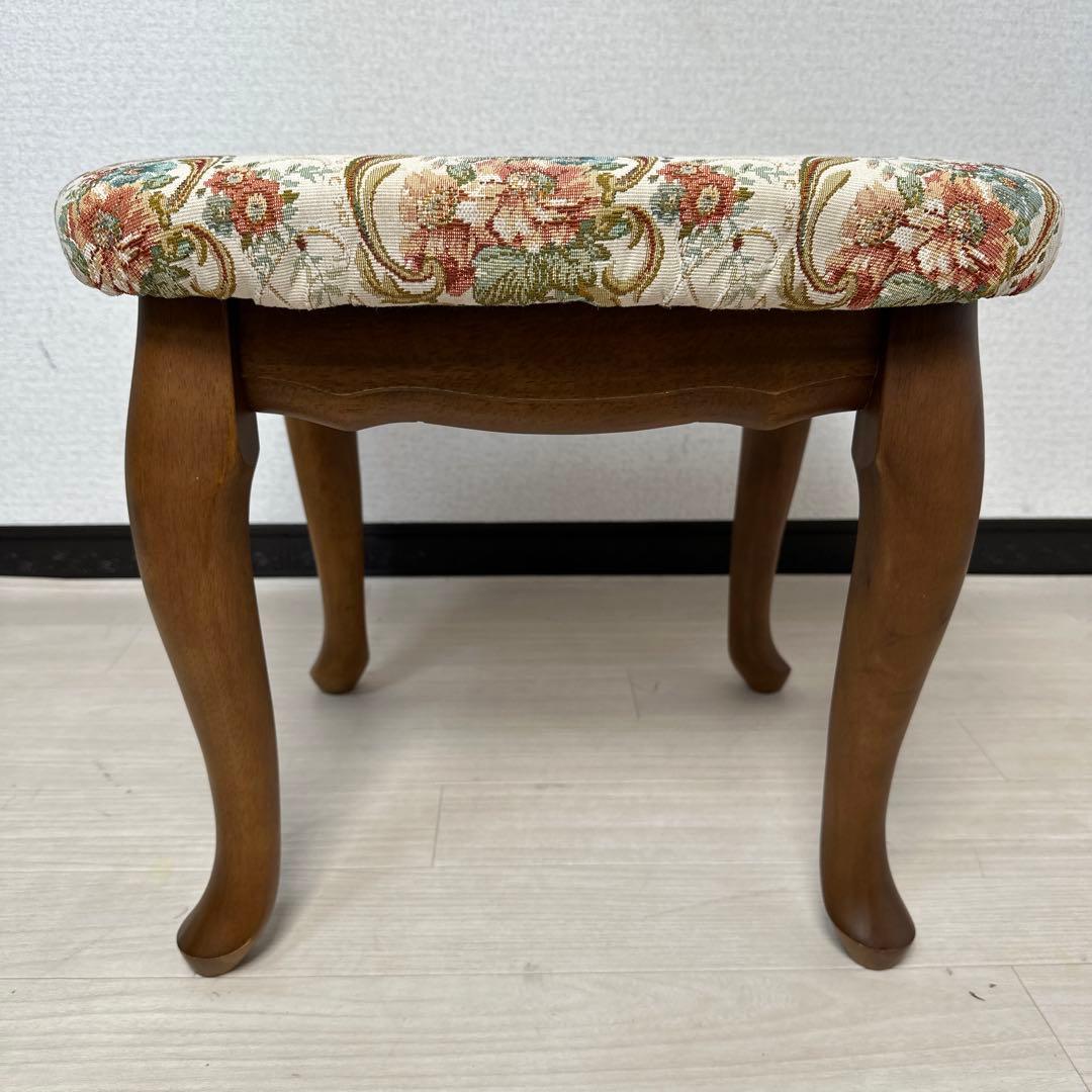 【展示品】ゴブラン織 花柄 スツール オットマン レトロモダン 猫脚 i4※