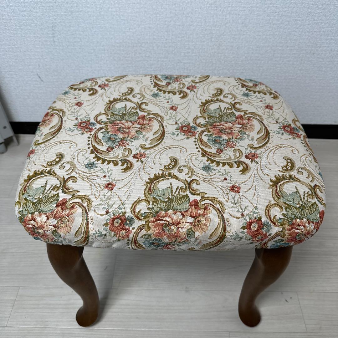 【展示品】ゴブラン織 花柄 スツール オットマン レトロモダン 猫脚 i4※