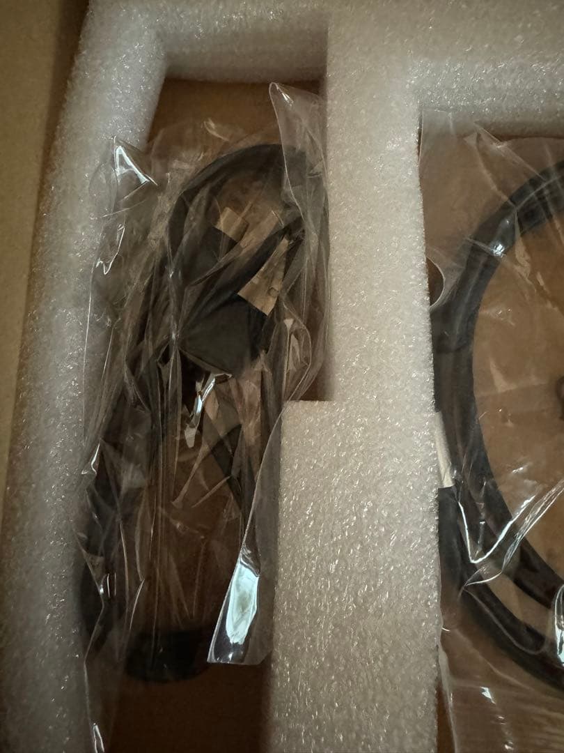 Qriom QMM-133 13.3インチ　モバイルモニター　ディスプレイ